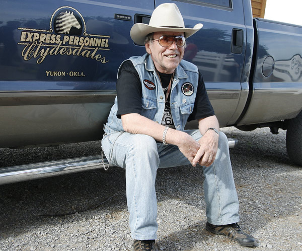 I. letní sraz České asociace Route 66 - rozhovor s Džejárem!